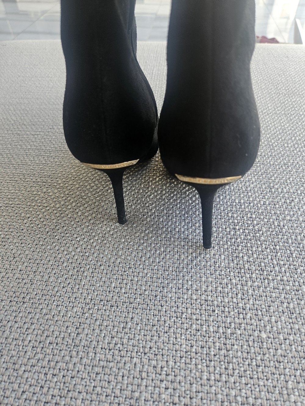 Burberry knee high boots - Picture 3 of 6